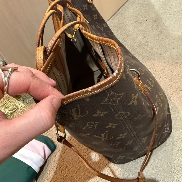 Louis Vuitton Neverfull MM - Picture 4 of 10